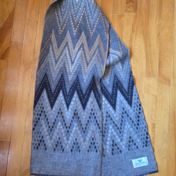 BLEU FORÊT French brand Soft and warm scarf - Picture 3 of 4